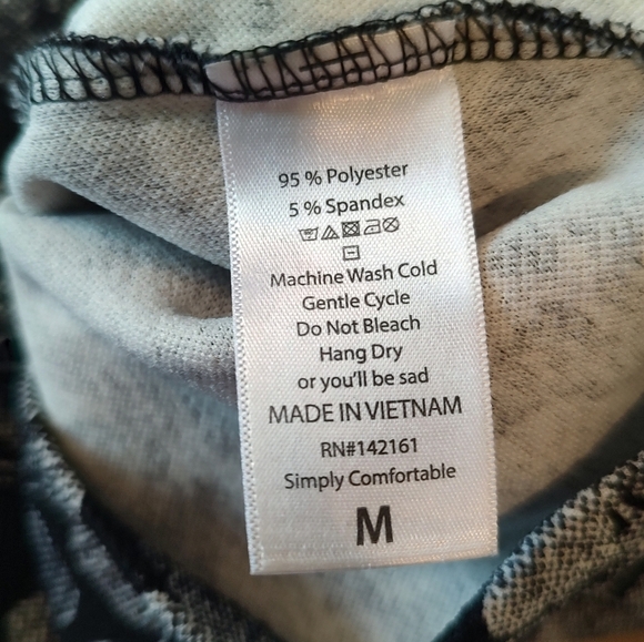 💥 3/$20 LuLaRoe Medium Black Floral Leaf Designl Skirt! - Picture 5 of 11